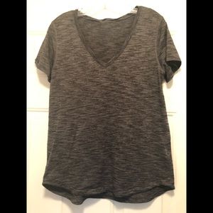 Lululemon sweatless shirt